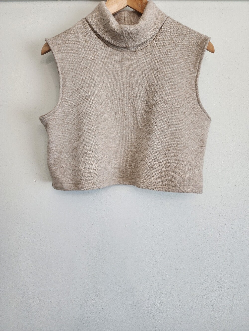 n/t Noat by Amati Made in LA Oatmeal Heather Knit Cropped Turtleneck L - Picture 3 of 8